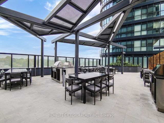 803 - 575 Bloor St E