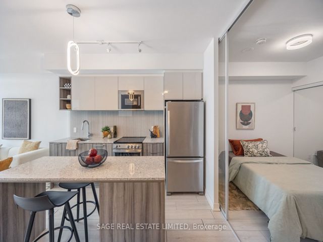 509 - 31 Tippett Rd