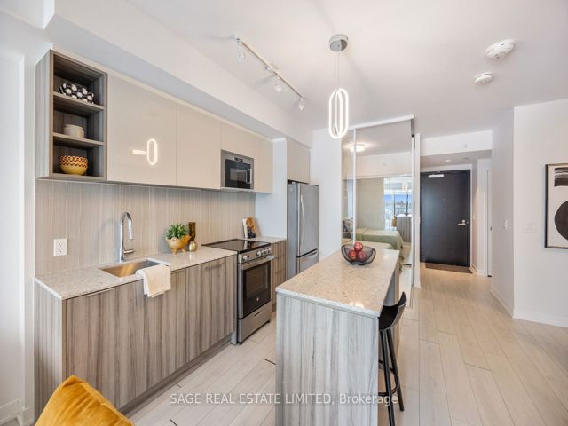509 - 31 Tippett Rd