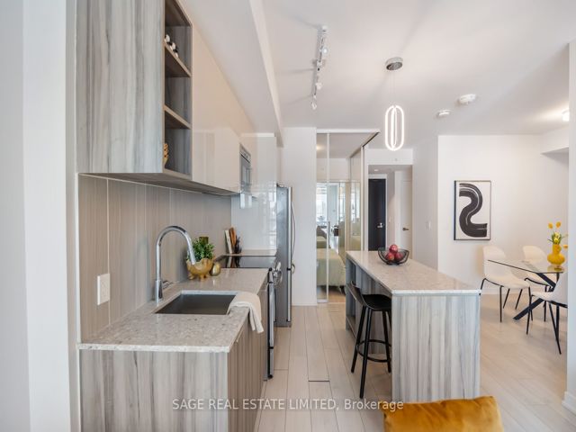 509 - 31 Tippett Rd