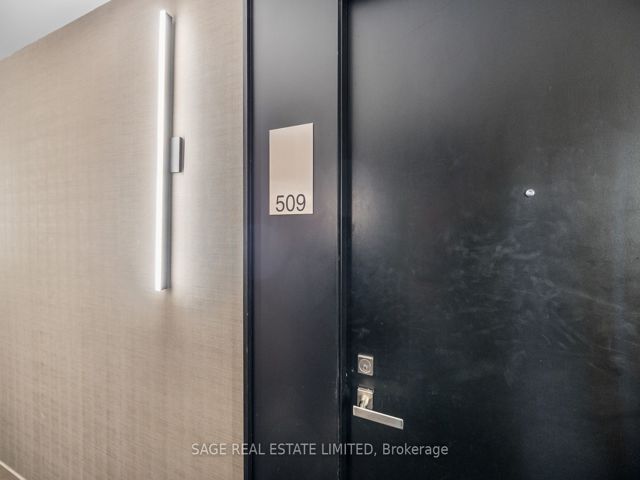 509 - 31 Tippett Rd