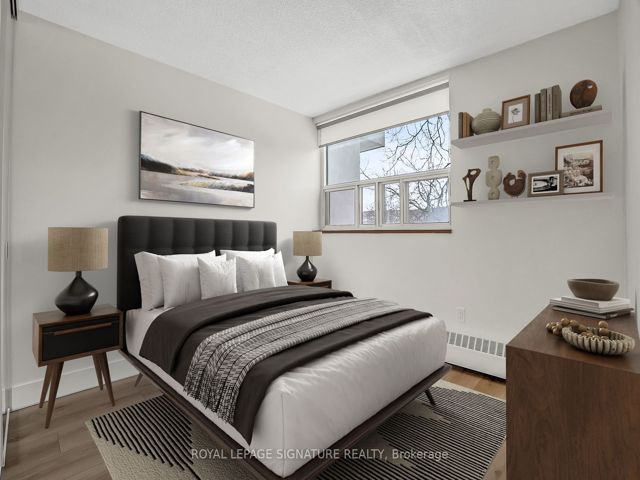 209 - 20 Sunrise Ave