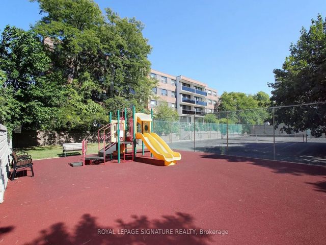 209 - 20 Sunrise Ave