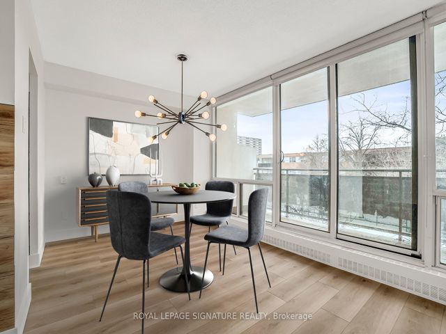 209 - 20 Sunrise Ave