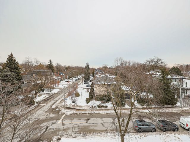 408 - 2603 Bathurst St