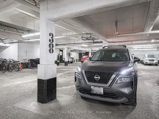 408 - 2603 Bathurst St