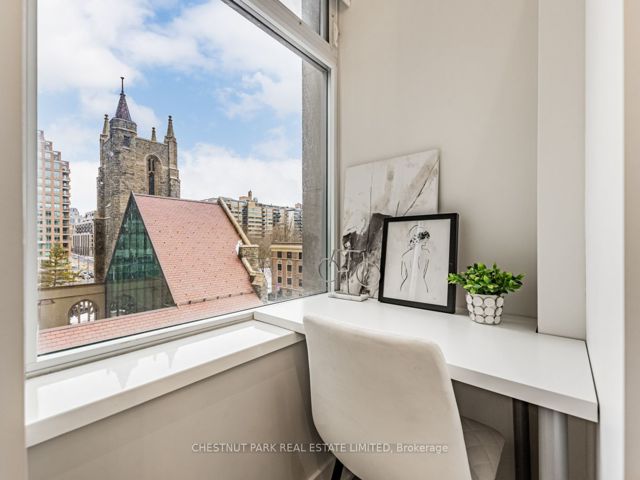 420 - 111 St Clair Ave