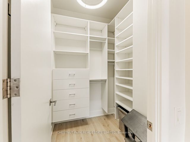 420 - 111 St Clair Ave