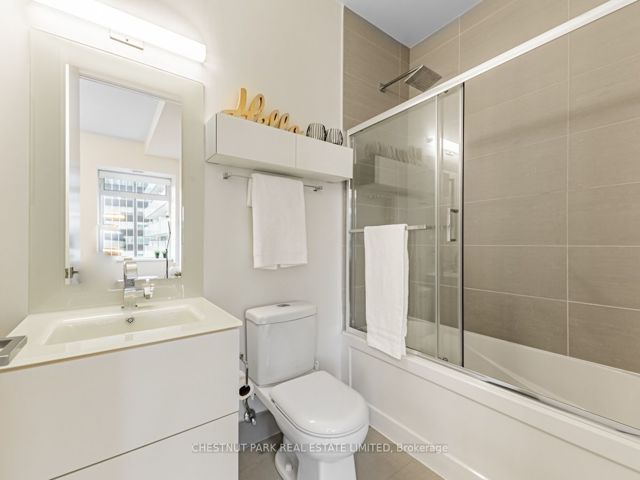 420 - 111 St Clair Ave