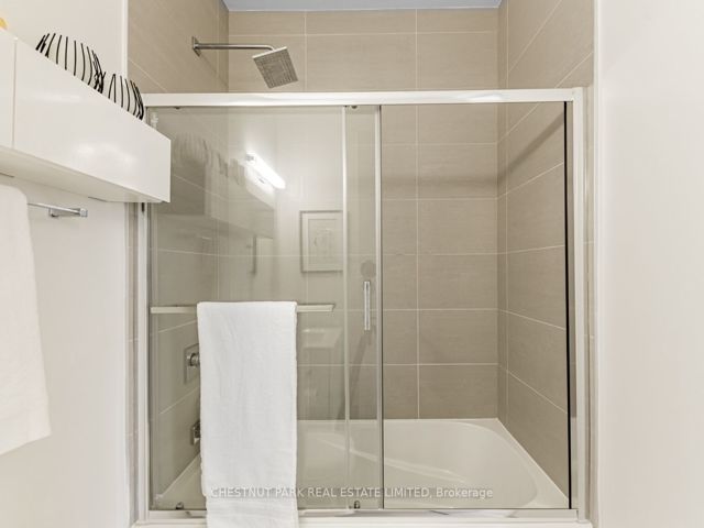 420 - 111 St Clair Ave