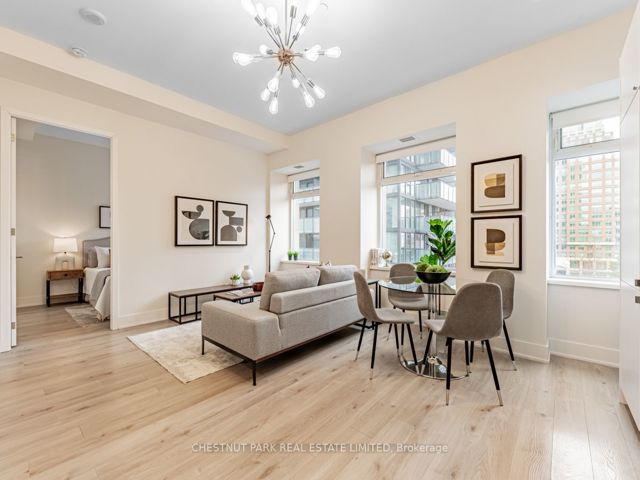 420 - 111 St Clair Ave