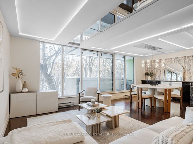 R101 - 360 Bloor St E