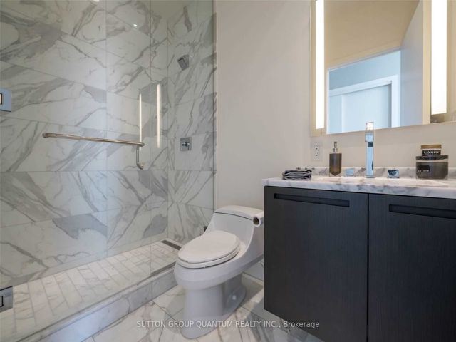 5408 - 180 University Ave