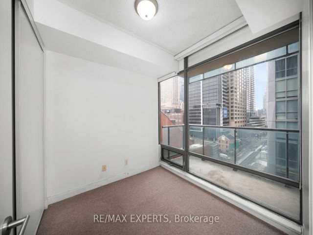 903 - 18 Yorkville Ave S