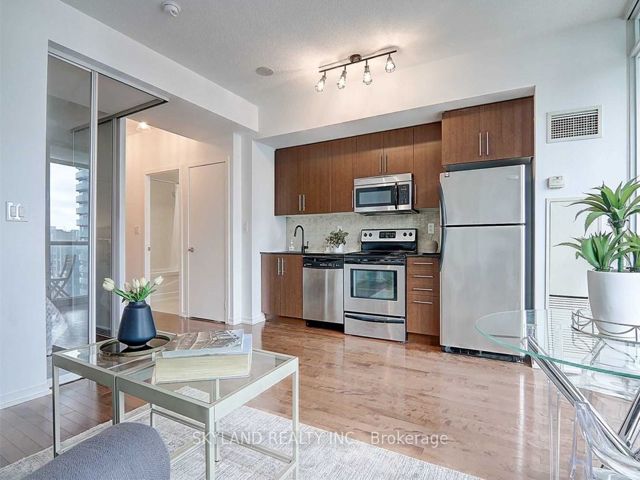 3004 - 65 Bremner Blvd