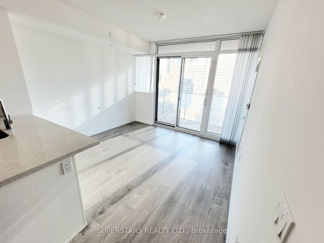 1803 - 50 Wellesley St E