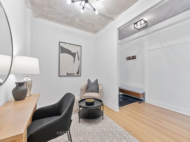 917E - 500 Queens Quay W