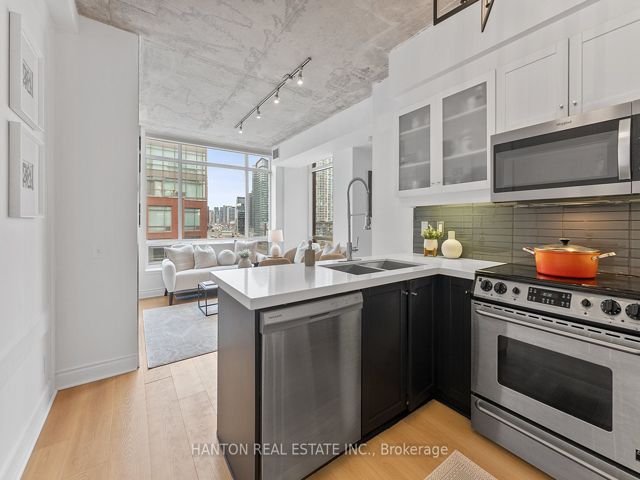 917E - 500 Queens Quay W