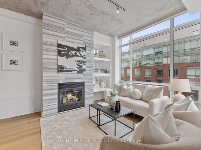917E - 500 Queens Quay W