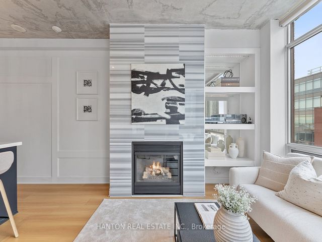 917E - 500 Queens Quay W