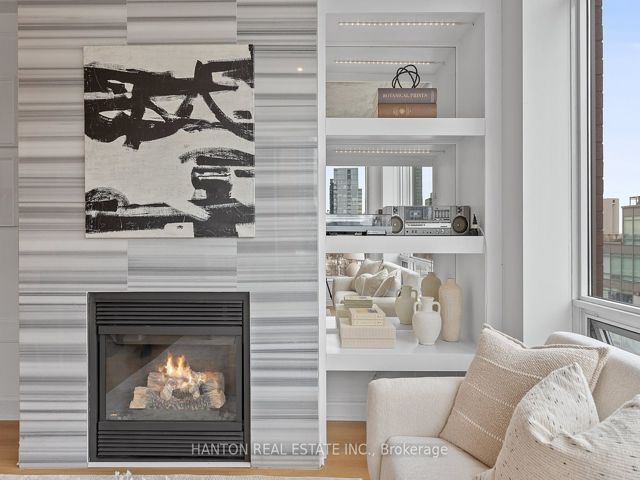 917E - 500 Queens Quay W