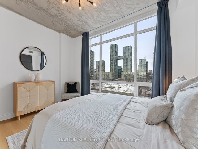 917E - 500 Queens Quay W