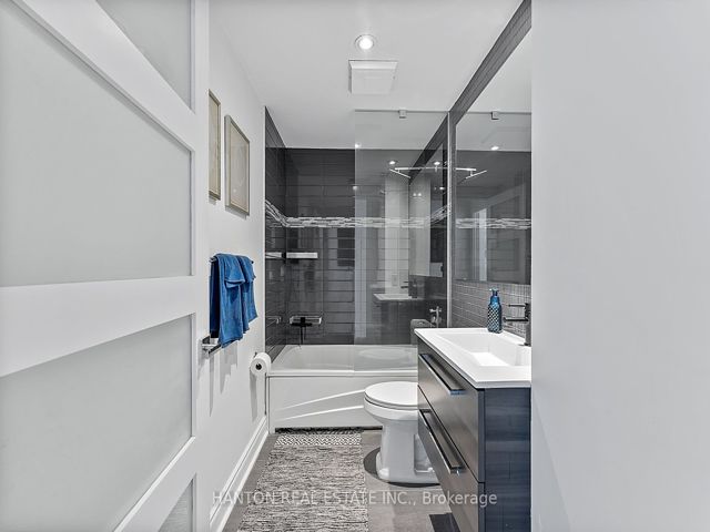 917E - 500 Queens Quay W