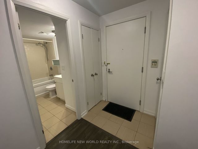 515 - 111 Elizabeth St