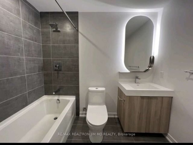 3006 - 15 Holmes Ave