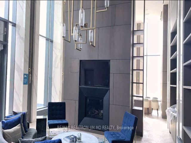 3006 - 15 Holmes Ave