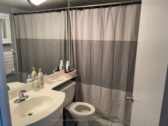 903 - 600 Queens Quay W