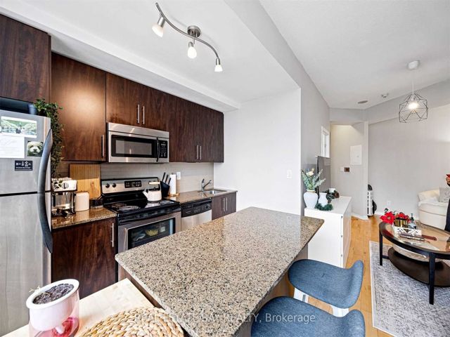 2404 - 55 Bremner Blvd Blvd