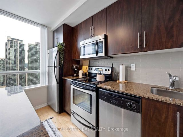 2404 - 55 Bremner Blvd Blvd