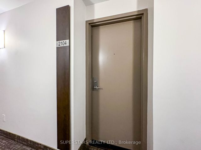 2104 - 55 Centre Ave