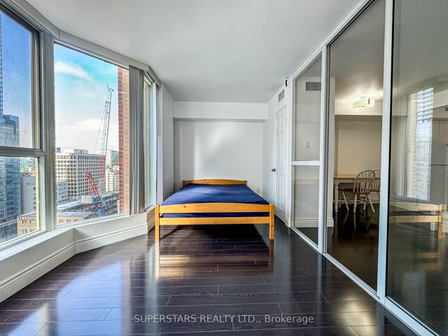 2104 - 55 Centre Ave