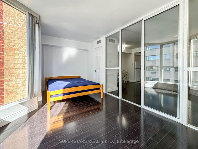2104 - 55 Centre Ave