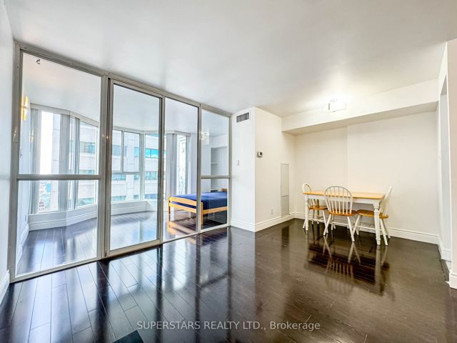 2104 - 55 Centre Ave