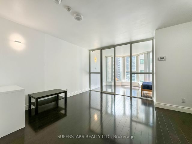 2104 - 55 Centre Ave