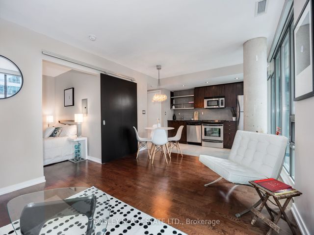412 - 33 Lombard St