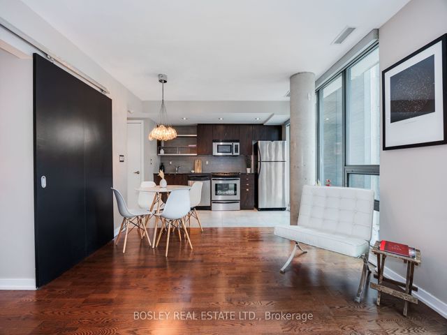 412 - 33 Lombard St