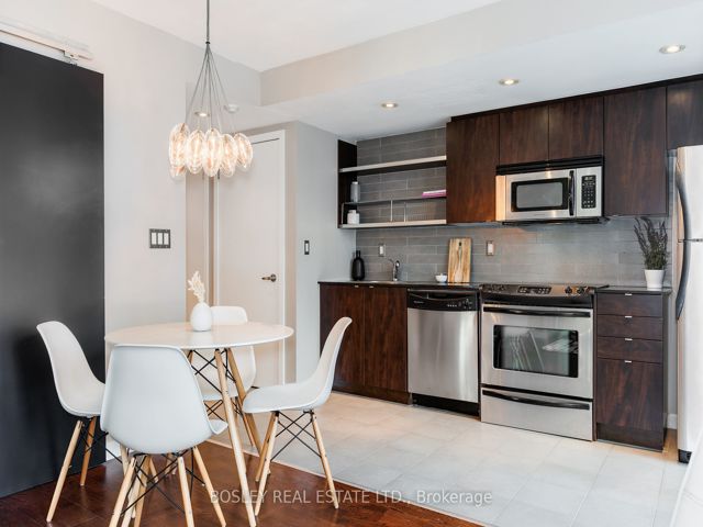 412 - 33 Lombard St