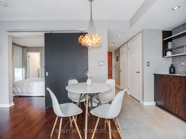 412 - 33 Lombard St
