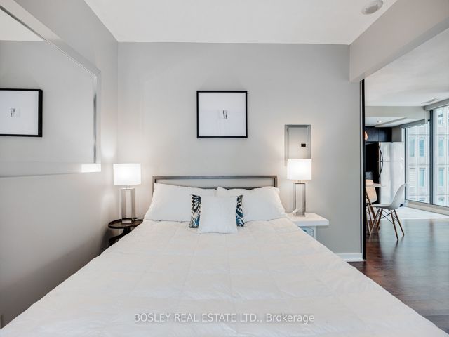 412 - 33 Lombard St