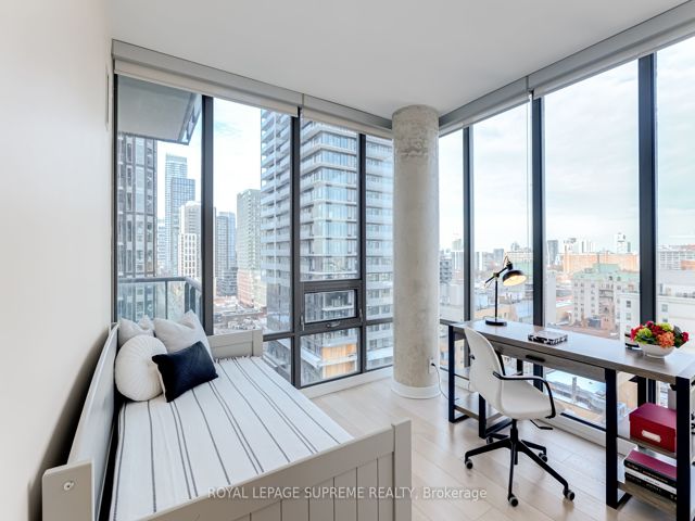1506 - 33 Lombard St