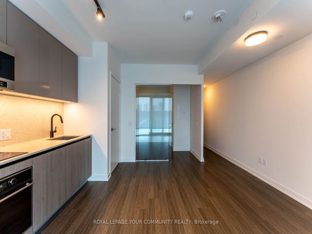 1102 - 425 Front St E