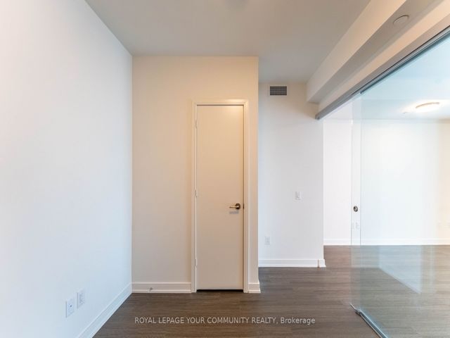 1102 - 425 Front St E