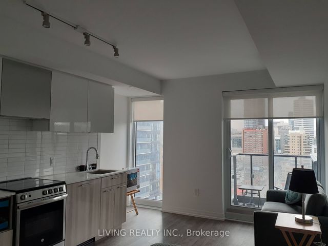 1527 - 251 Jarvis St