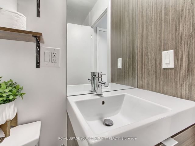 517 - 62 Forest Manor Rd