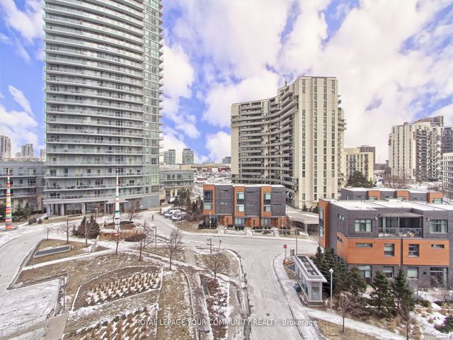 517 - 62 Forest Manor Rd