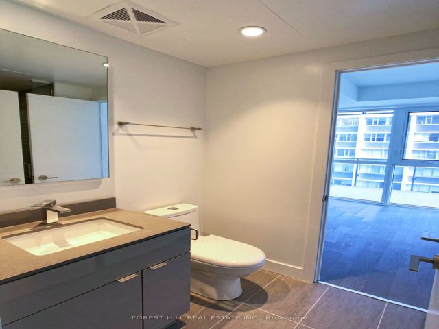 2010 - 7 Grenville St